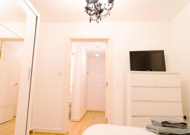 Lovely 1-Bed Apartment In Hackney London Londres Exterior foto